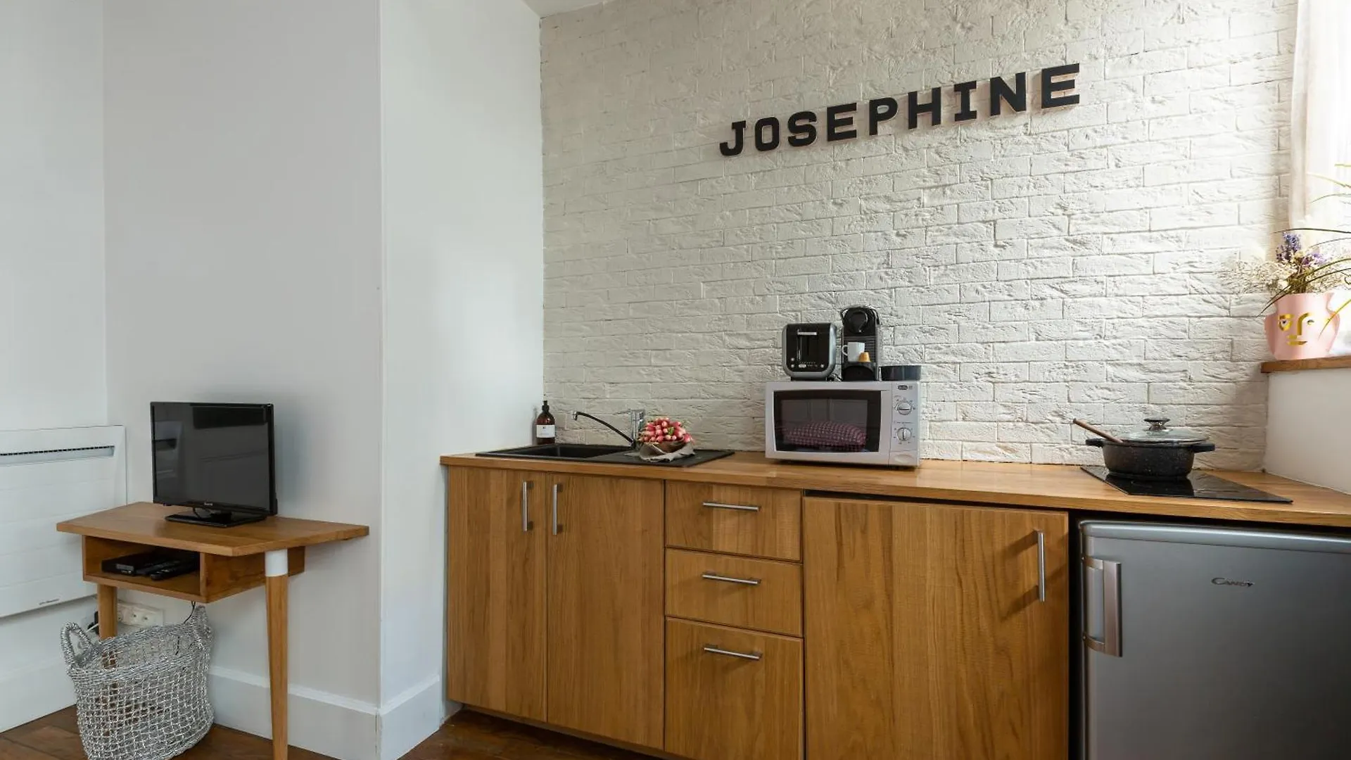 Artisan Lofts Courtyard Opera Apartment *
